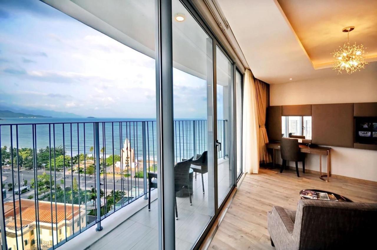 Panorama Beachfront Нячанг Экстерьер фото