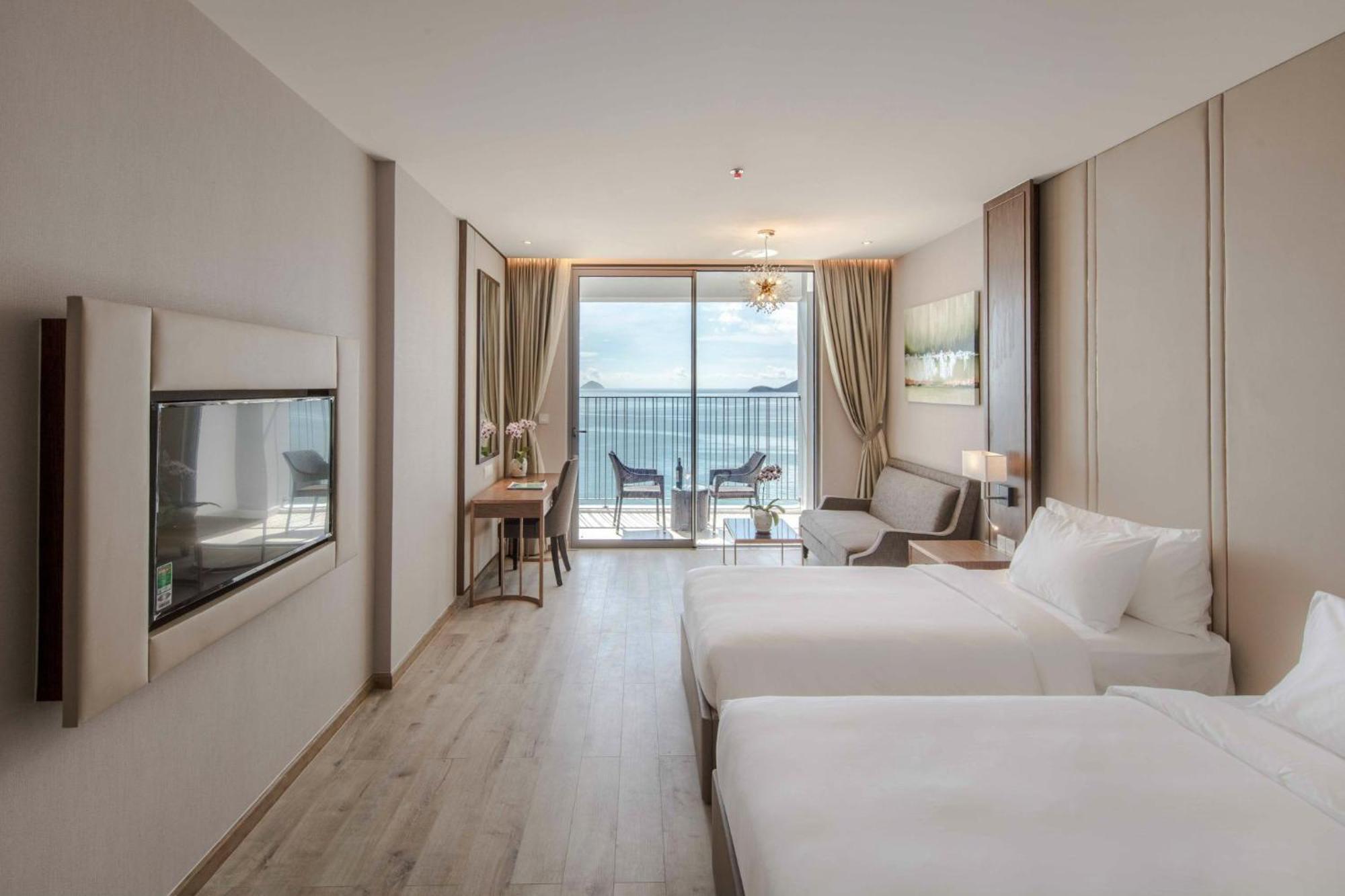 Panorama Beachfront Нячанг Экстерьер фото